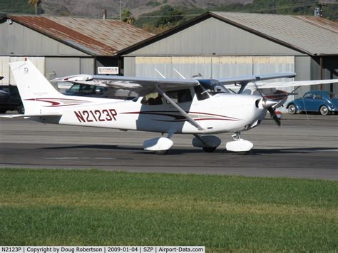 Aircraft N2123P 2005 Cessna 172S C N 172S10000 Photo By Doug