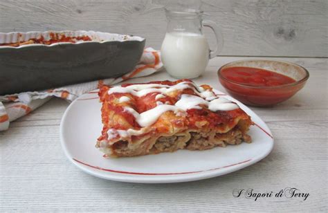 Cannelloni Ripieni Di Carne Al Forno Con Prosciutto E Mozzarella