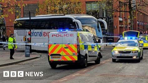 Man Hit By Coach In Manchesters Piccadilly Gardens Dies