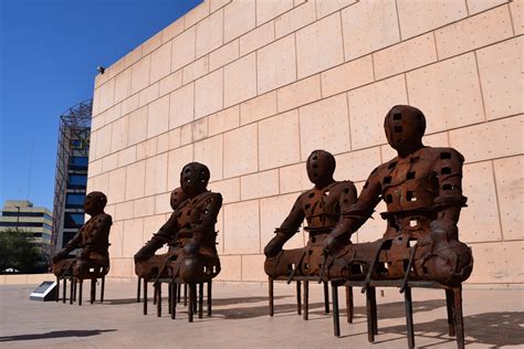 Escultores De Nivel Internacional Muestran Su Obra En La Explanada Del