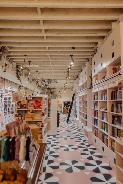 Romance Bookstore The Ripped Bodice Opens in Brooklyn, New York | Observer