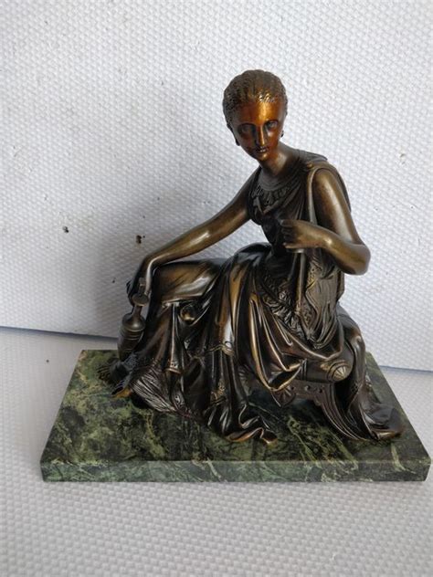 Scultura Figura Femminile Alla Maniera Di Theodore Doriot Catawiki