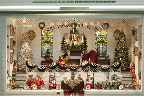 Pin By Patricia Kircher On Miniatures Christmas Toy Shop Dollhouse