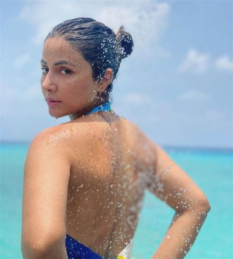 Hina Khan In Bikini Takes Internet By Storm Looks Hot And Sexy In