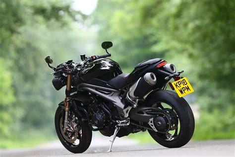 Triumph Speed Triple 1050 S 2018 On Review Mcn