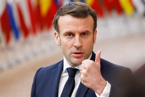 Statt Händeschütteln Ohrfeige für Macron BRF Nachrichten