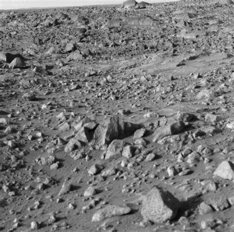 High Resolution Image From Viking Lander 1