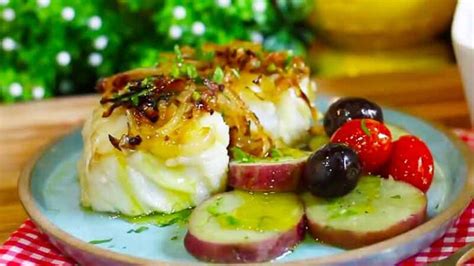 Bacalhau Ao Forno Batata Doce E Cebola Caramelizada