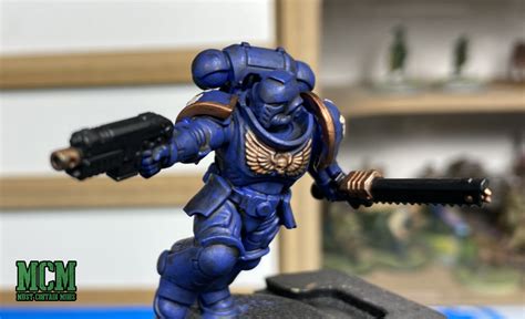 Tutorial & Review - Painting New40K Space Marines - Must Contain Minis