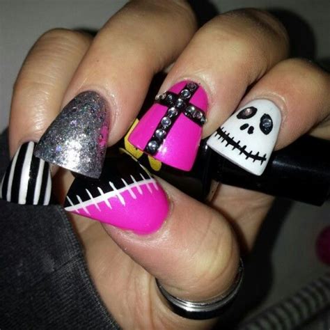 50 Diy Halloween Nail Designs That Are Positively Frightful Hubpages