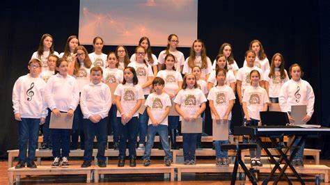 Éxito del coro del colegio Sagrado Corazón de Ribadeo en un concurso