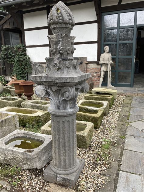 Säule in Blaustein 185cm aus einem Kloster in Belgien Fachwerk Antik