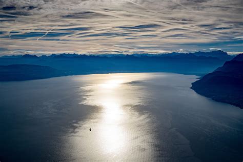 Vues Sublimes Du Lac L Man Savoie Mont Blanc Savoie Et Haute