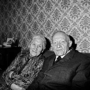 Berg Karl Und Emilie Geborene Vo Beide Geboren Karl Von