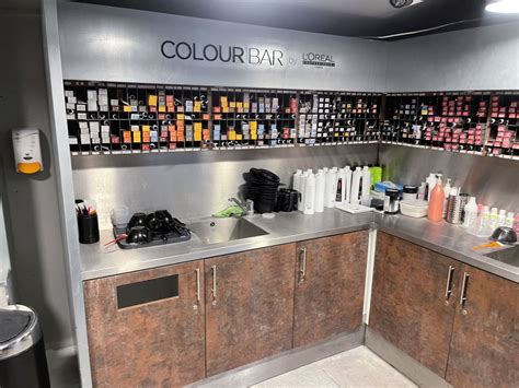 pin  laura baez  pelu beauty salon interior salon interior shop
