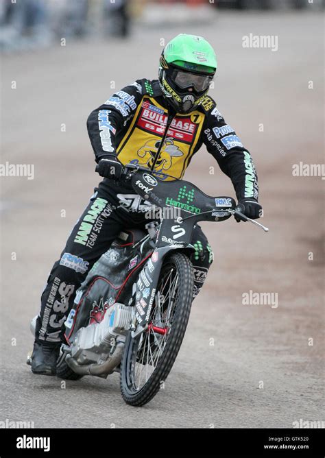 Coventry Bees Hi Res Stock Photography And Images Alamy