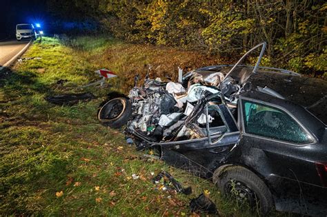 Fotos T Dlicher Unfall Auf Staatsstra E Bei Kitzingen Unterfranken