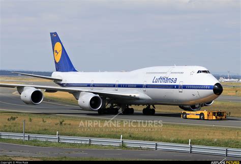 D Abyt Lufthansa Boeing At Frankfurt Photo Id