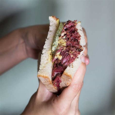 Receta Sandwich De Pastrami New York City Petramora