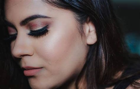 Make Up Tips In Fashion Styling For A Perfect Evening Look