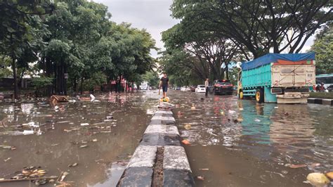 Banjir Di Kota Bandung Terus Mengancam Warga