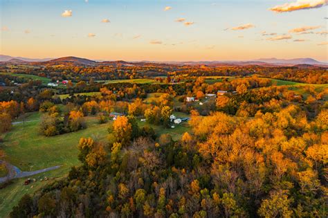 Visit Shenandoah Valley - Shenandoah Valley's Best Fall Road Trips