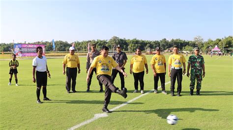 Polres Nganjuk Gelar Open Turnamen Sepak Bola U 12 Kapolres Nganjuk Cup