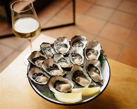 Oyster Happy Hour $2 oysters on Brisbane's Bayside, Manly