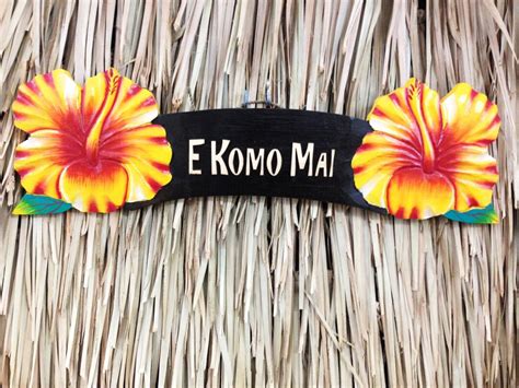 E Komo Mai Hand Carved Wood Sign With Red Or Yellow Hibiscus Etsy Norway