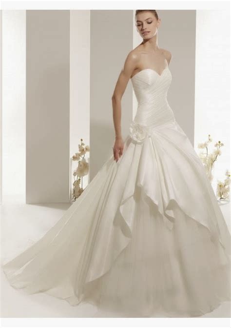 Wedding Blog: Choosing Right Taffeta Wedding Dresses for You