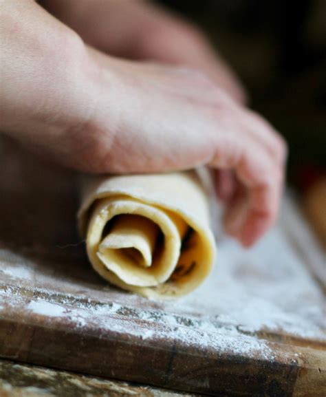 Hungarian poppy seed roll mákos beigli Twin Cities Herbs