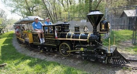 Cleveland Zoo Tickets Prices Discounts Animals To See Train Ride