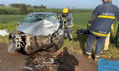 Dois Adultos E Uma Crian A Morrem Em Acidente Na Br Entre Campo