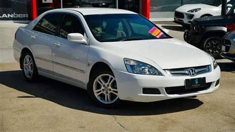 white honda accord vti sedanfor sale  redcliffe qld
