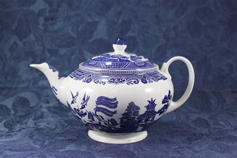 Blue Willow Porcelain Tea Pot Blue And White Made In England Etsy