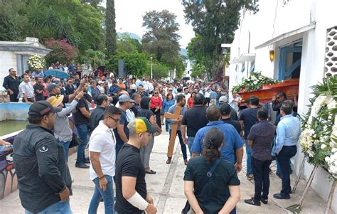 Dan Un último Adiós A Padre E Hijo Asesinado En Autopista Del Sol