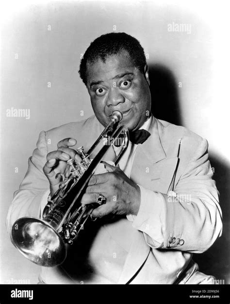 Louis armstrong satchmo trumpet hi-res stock photography and images - Alamy