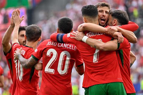 Portugal garante primeiro lugar do Grupo F vitória frente à Turquia