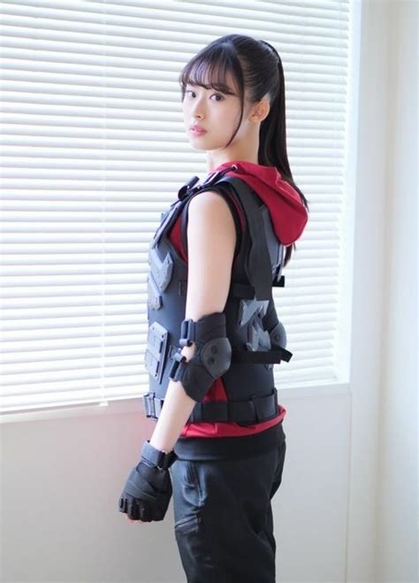 『仮面ライダーリバイス』で変身するヒロインの井本彩花 「私にも覚悟を決めたことはあります」（斉藤貴志） エキスパート Yahooニュース