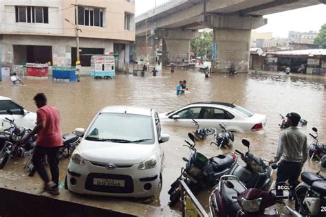 In Pictures Heavy Rains Lash Gujarat Photogallery Etimes