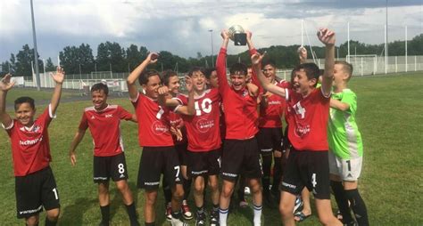 Académie école de foot les U14 au sommet So Cholet