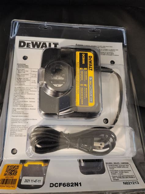 Dewalt Dcf682n1 8v Max Li Ion 1 4 Screwdriver Kit Battery And Charger