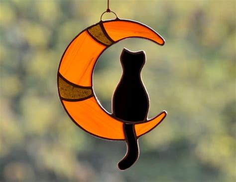 Stained Glass Black Cat On The Moon Window Hanging Etsy In 2020 Tiffany Glass Art Tiffany