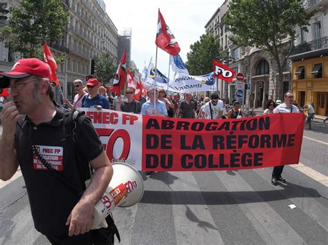 Les Enseignants Se Mobilisent Contre La Réforme Du Collège Challenges