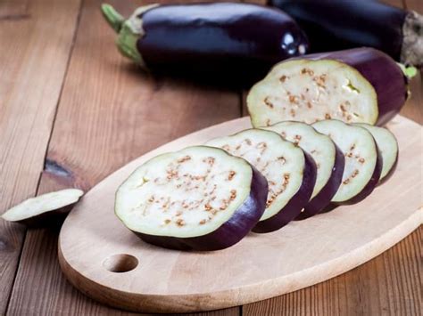 Can You Eat Eggplant Seeds? (Quick Facts)