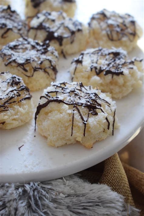 Chewy Coconut Bars Julia S Cuisine