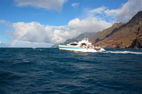 Kauai: Napali Sunset Dinner Cruise | GetYourGuide