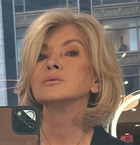 Martha Stewart 81 Praised For Posting Another Thirst Trap