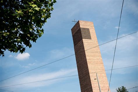 Neuer Moderner Kirchenbau Der Bild Kaufen 71166783 Lookphotos