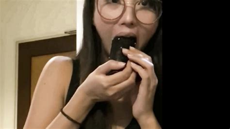 Face Swap Alodia Gosiengfiao Sticks A Small Dilto In Her Pussy